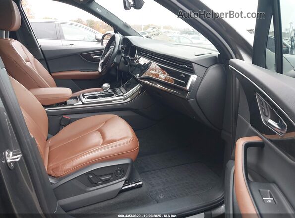 WA1LJBF76ND007930 2022 AUDI Q7 Gray Vista interior delantera