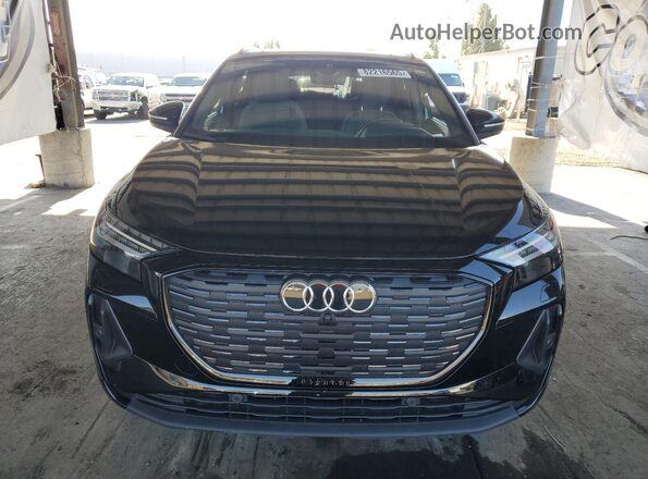 WA1M2BFZ2PP053534 2023 AUDI Q4 Black Вид спереду