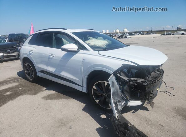 WA1M2BFZ8PP064778 2023 AUDI Q4 White Delantero derecho
