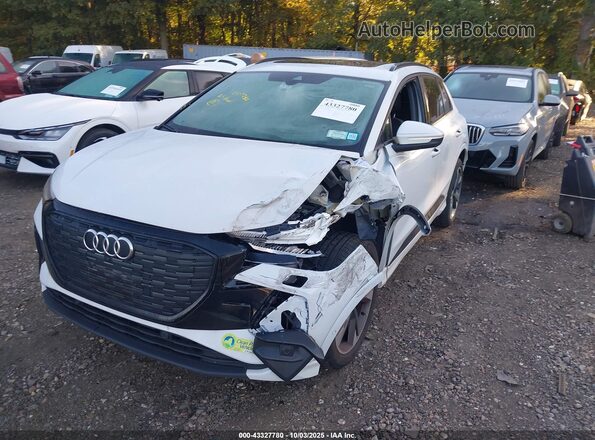 WA1M2BFZXPP062062 2023 AUDI Q4 White Widok z przodu