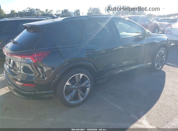 WA1MUBFZ3RP045519 2024 AUDI Q4 Black Հետևի աջ