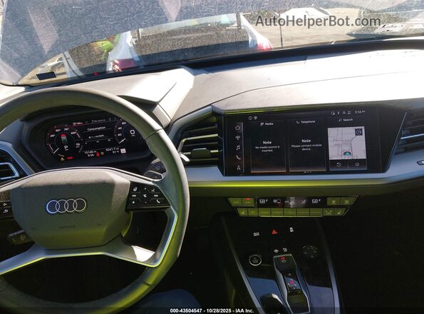 WA1MUBFZ4RP035355 2024 AUDI Q4 Серый 
