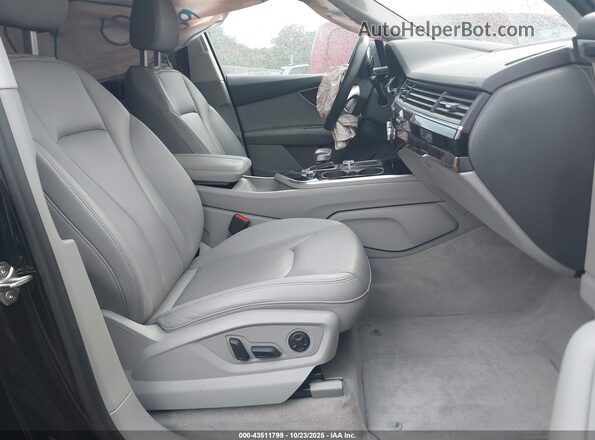 WA1VAAF72JD054577 2018 AUDI Q7 Black 