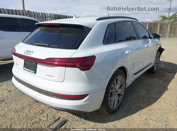WA1VAAGE8MB038896 2021 AUDI E-TRON White Trasero derecho