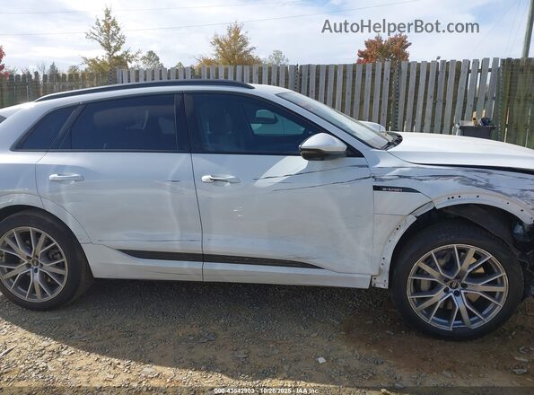 WA1VAAGE8MB038896 2021 AUDI E-TRON White Vista interior de 360 grados