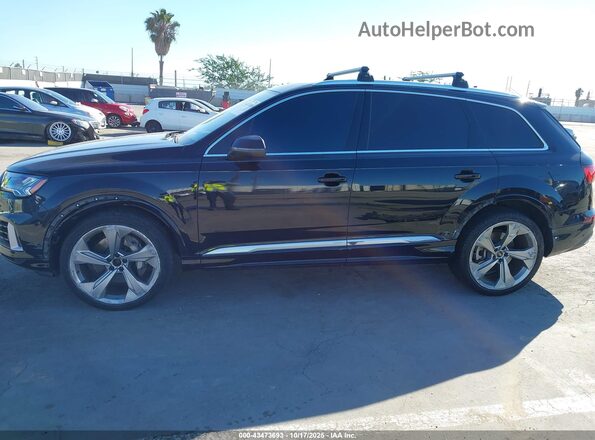 WA1VXAF73MD014253 2021 AUDI Q7 Black Widok z przodu