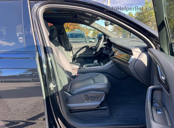 WA1VXAF73MD027925 2021 AUDI Q7 Черный Вид спереди