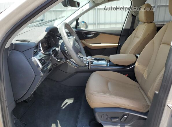 WA1VXAF75LD005780 2020 AUDI Q7 Бежевый Вид салона спереди