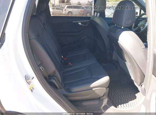 WA1VXAF75LD013037 2020 AUDI Q7 Белый Вид наклейки с VIN-кодом