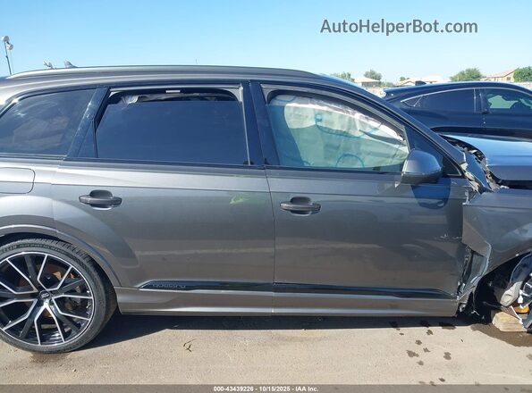 WA1VXAF77MD010576 2021 AUDI Q7 Gray Instrument cluster view