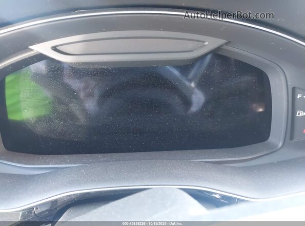 WA1VXAF77MD010576 2021 AUDI Q7 Gray Rear seats view