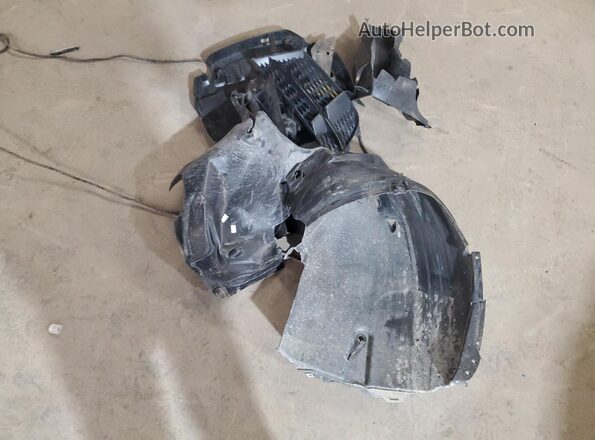 WAUB1GFF8H1039822 2017 AUDI S3 Желтый Вид подкапотного пространства