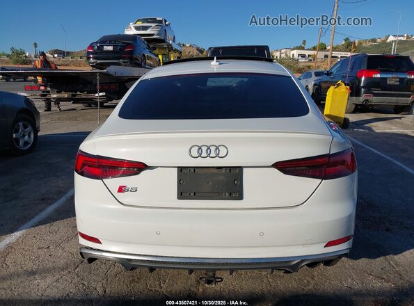 WAUB4CF54KA016729 2019 AUDI S5 White 