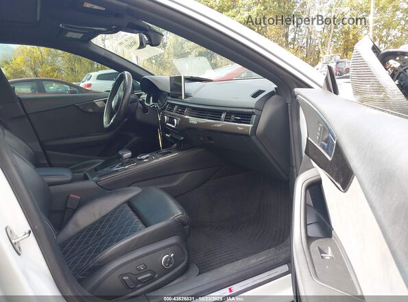 WAUB4CF55JA075559 2018 AUDI S5 Белый 