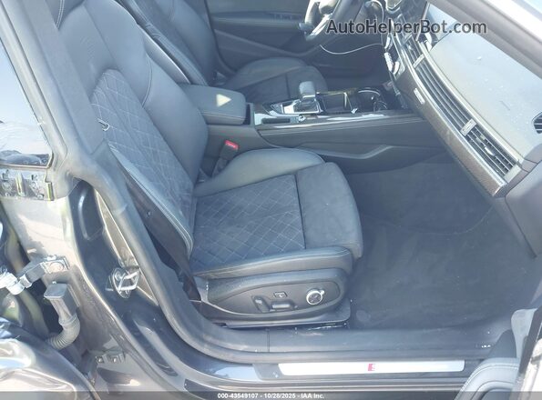 WAUB4DF58PA048001 2023 AUDI S5 Gray Vista interior delantera