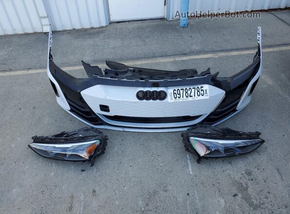 WAUBHBFW0R7900598 2024 AUDI RS White Vista del compartimento del motor