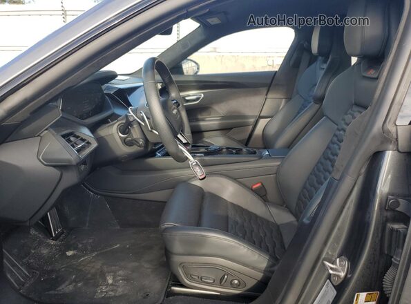 WAUBHBFW1R7900142 2024 AUDI RS Gray Vista interior delantera