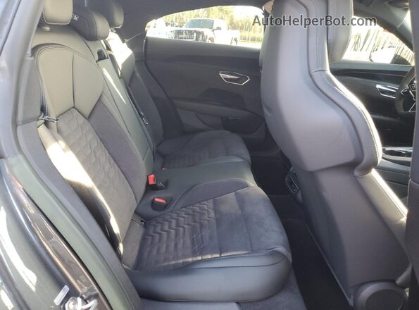 WAUBHBFW3P7901063 2023 AUDI RS Gray Հետևի նստատեղերի տեսք