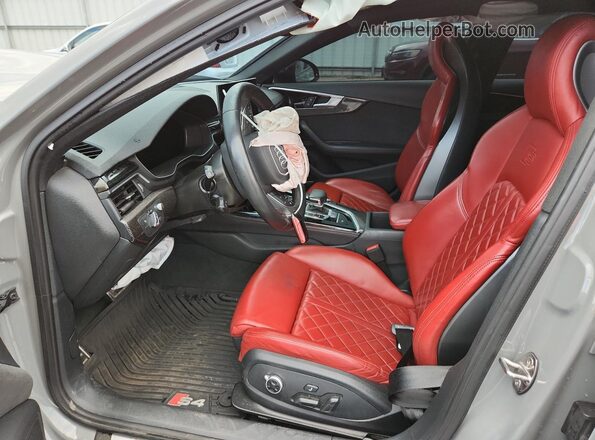 WAUC4AF43NA033266 2022 AUDI S4 Gray Front interior view