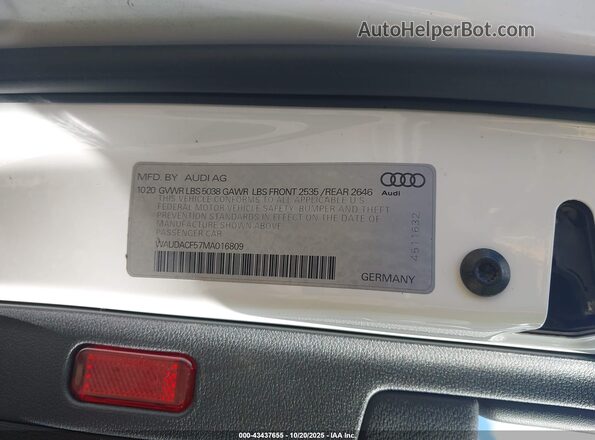 WAUDACF57MA016809 2021 AUDI OTHER White Вид підкапотного простору