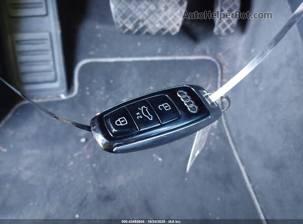 WAUE8AF27LN043607 2020 AUDI OTHER Gray Widok deski rozdzielczej