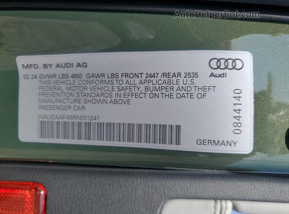 WAUEAAF49RN011241 2024 AUDI OTHER Green Vista del compartimento del motor
