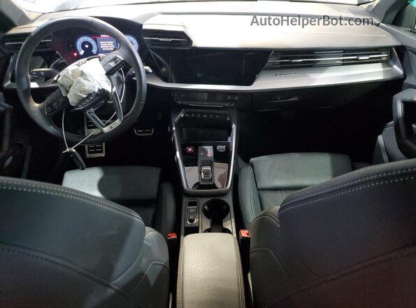 WAUH3DGY8PA076967 2023 AUDI S3 Black Vista del salpicadero