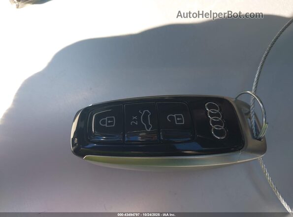 WAUL2BF25SN013924 2025 AUDI OTHER White Widok deski rozdzielczej