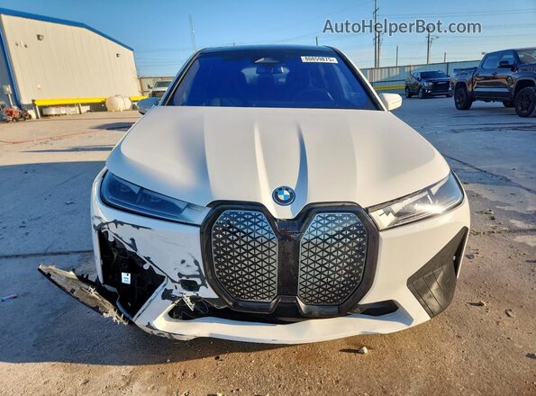 WB523CF02PCM03152 2023 BMW IX White Դիմացի տեսք