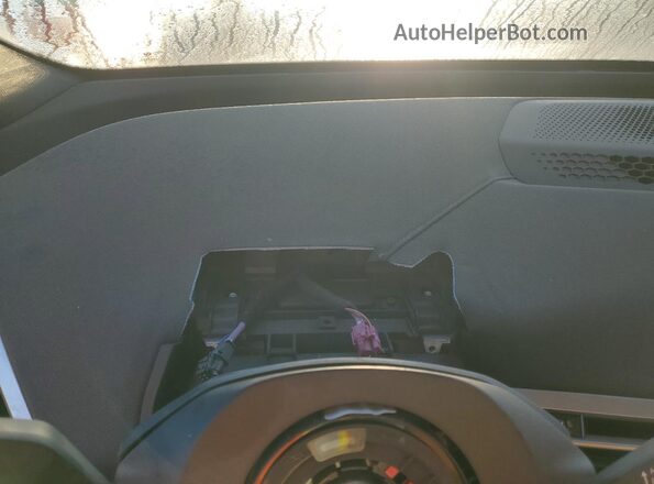 WB523CF03RCR15800 2024 BMW IX Silver Instrument cluster view
