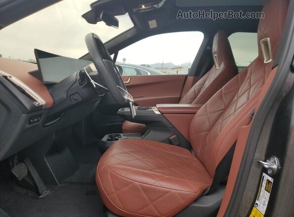 WB523CF06PCM79067 2023 BMW IX Gray Vista interior delantera