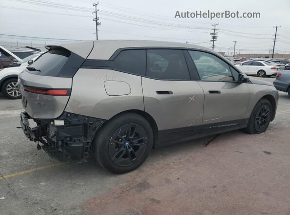 WB523CF06PCM79067 2023 BMW IX Gray Trasero derecho