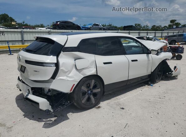 WB523CF09PCM86465 2023 BMW IX Белый Задняя правая четверть