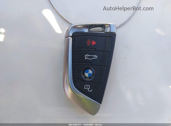 WBA13AR04MCH30230 2021 BMW M4 Blue Dashboard view