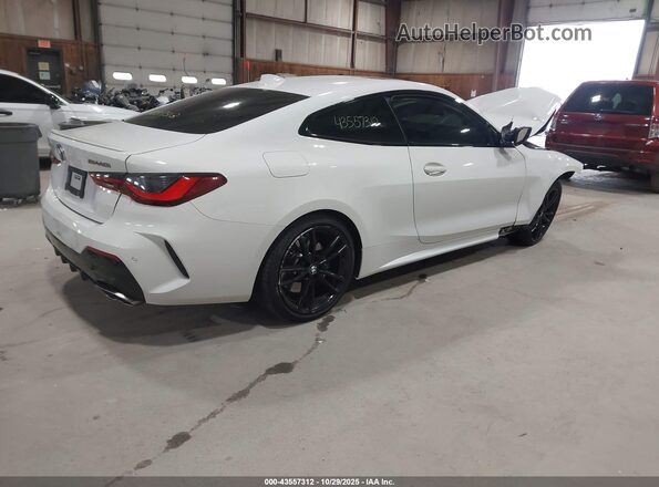 WBA13AR07NCH84803 2022 BMW M4 White Հետևի աջ