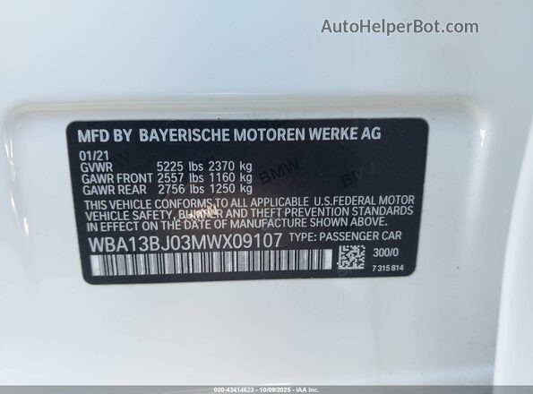 WBA13BJ03MWX09107 2021 BMW 5 SERIES White Շարժիչի բաժամունքի տեսք