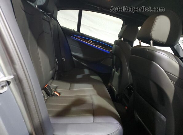 WBA13BJ05PCM82735 2023 BMW 5 SERIES Gray Vista de los asientos traseros