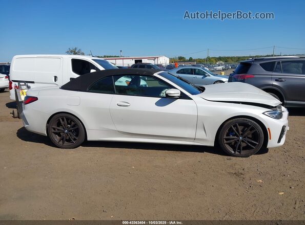 WBA23AT09NCJ00084 2022 BMW 4 SERIES White Вид задньої частини салону