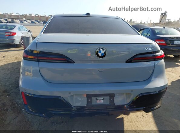 WBA23EH05PCM56633 2023 BMW 7 SERIES Gray 