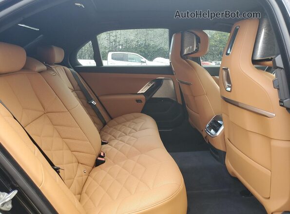 WBA23EH08RCS88151 2024 BMW 7 SERIES Черный 