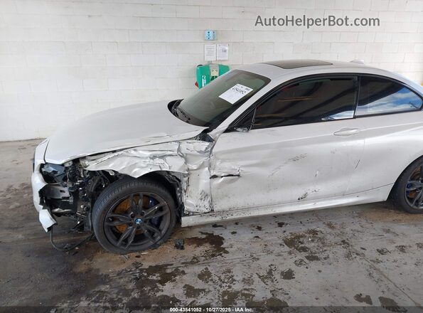 WBA2G3C52HV640963 2017 BMW M2 White Вид спереду
