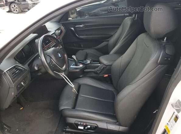 WBA2J1C01M7J26806 2021 BMW 2 SERIES White Front interior view