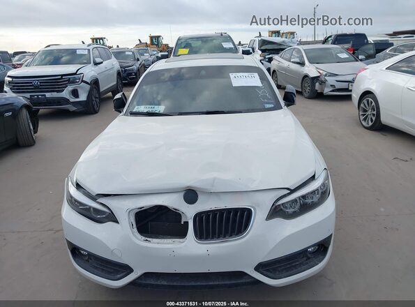 WBA2J1C07L7E25248 2020 BMW 2 SERIES White Widok deski rozdzielczej