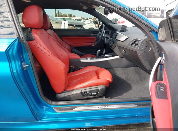 WBA2J5C02L7E75840 2020 BMW M2 Blue Vista interior delantera