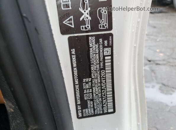 WBA2K1C52JVD41260 2018 BMW 2 SERIES White Widok komory silnika
