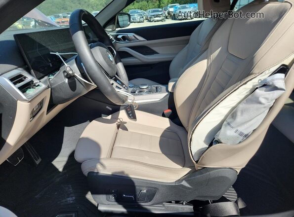 WBA33DB0XSCU03667 2025 BMW 7 SERIES Red 
