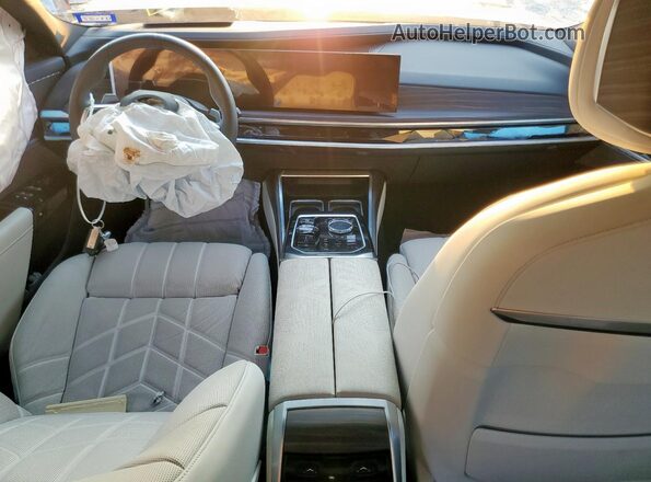 WBA33EH02RCS29780 2024 BMW 7 SERIES Серый 