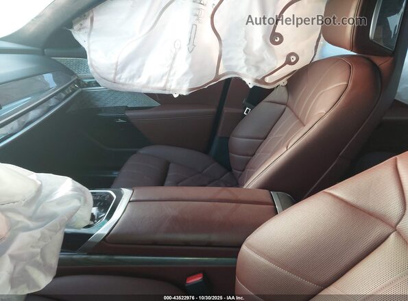 WBA33EJ03RCS73099 2024 BMW 7 SERIES Silver 