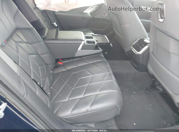 WBA33EJ06PCL92729 2023 BMW 7 SERIES Blue VIN კოდის სტიკერის ხედი