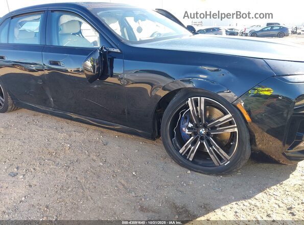 WBA33EJ06RCR66748 2024 BMW 7 SERIES Black Вид спереду
